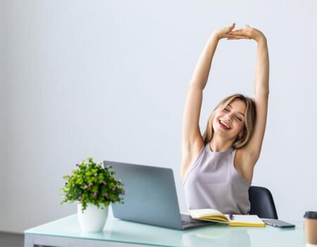 Desk-Body Fix: The 5-Minute Posture Reset That Actually Sticks