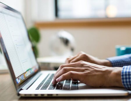 Case Study Breakdown: How a Media Page Turned Short-Form Views into 2,300 Newsletter Subscribers in 30 Days (Without Ads)